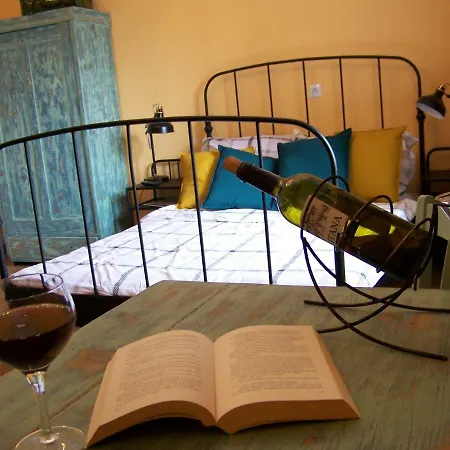 Farm stay Palac Dabrowica Dabrowica (Jelenia Gora)