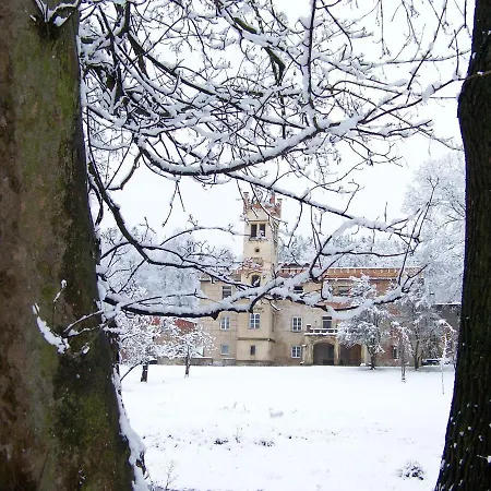 Palac Dabrowica مزرعة للإقامة Dabrowica (Jelenia Gora)