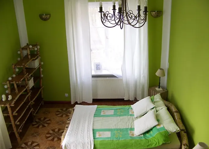 Palac Dabrowica Farmház *